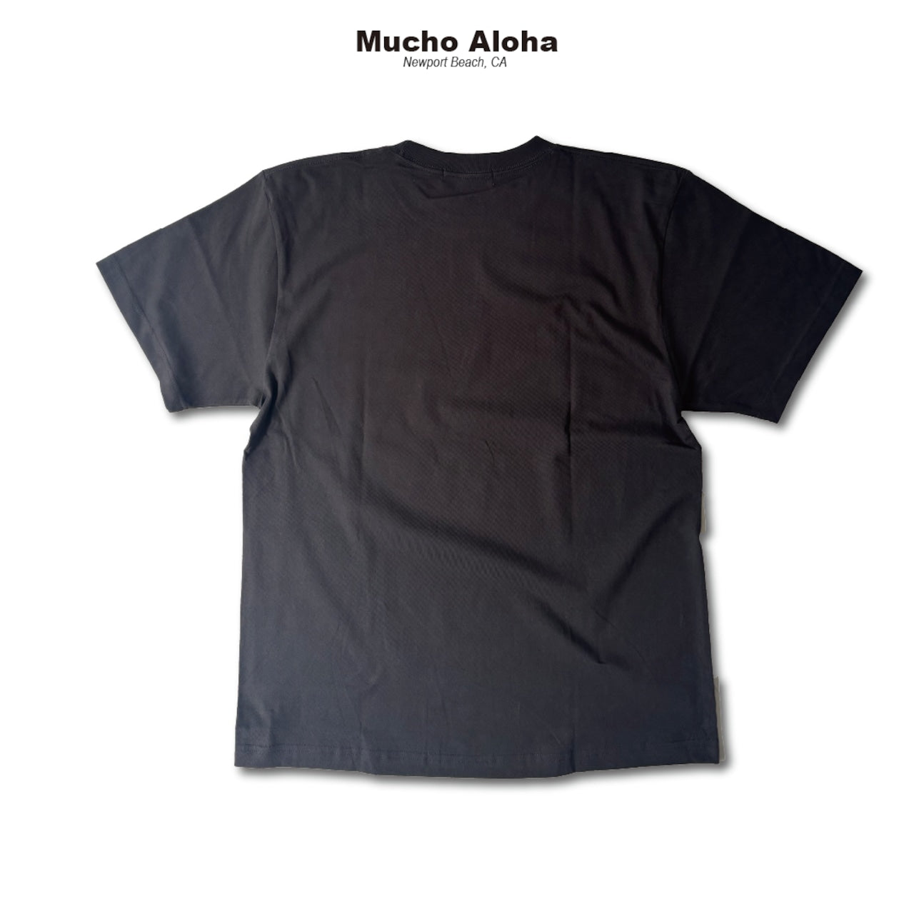 MUCHO ALOHA (ムチョアロハ) CLASSIC LOGO プリント S/S Tシャツ スミクロ MAT-008