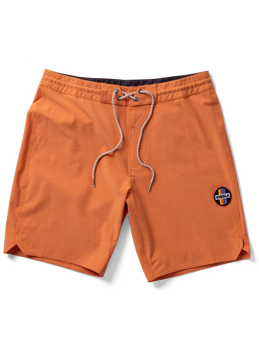 VISSLA【ヴィスラ】ソリッドセッツ 18.5” ボードショーツ Solid Sets 18.5” Boardshort サイズ32インチ