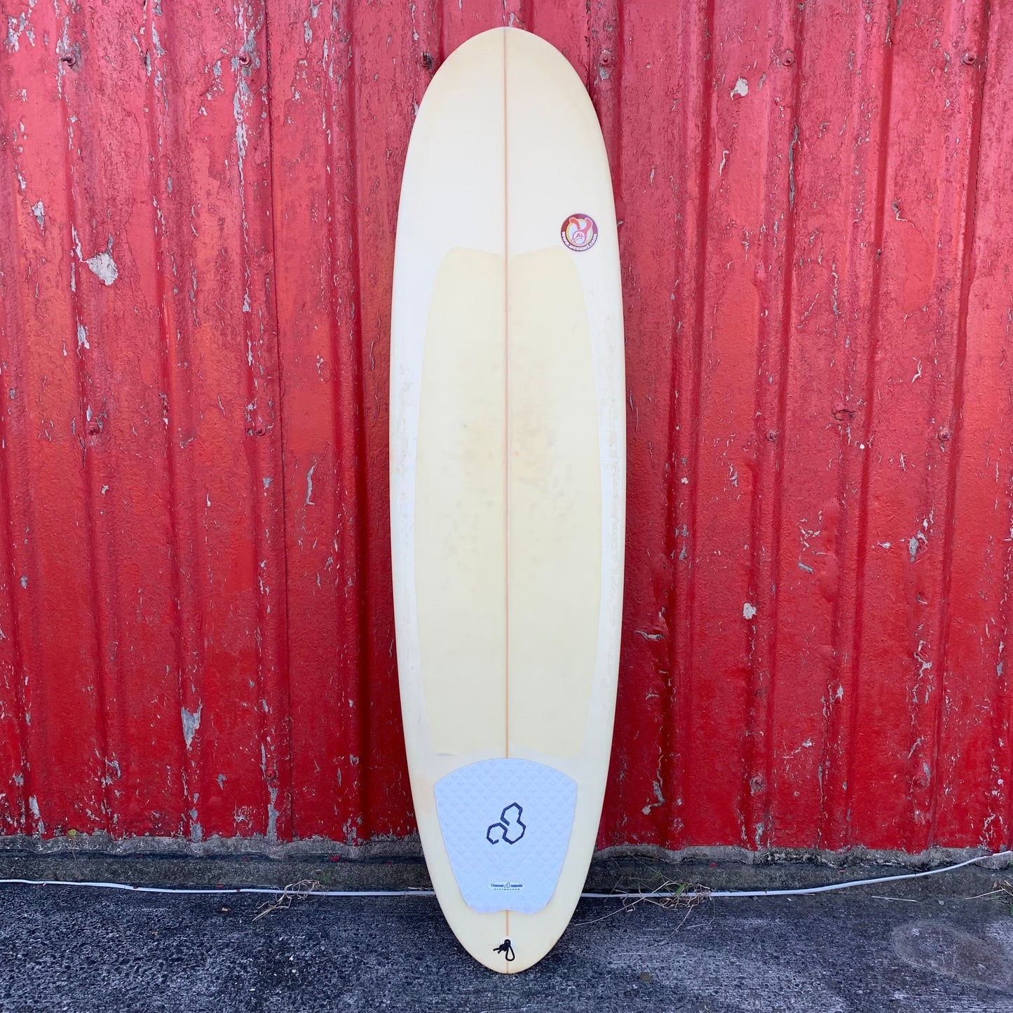 午前,1日サーフボードレンタル 6'6" ミッドレングストライフィン