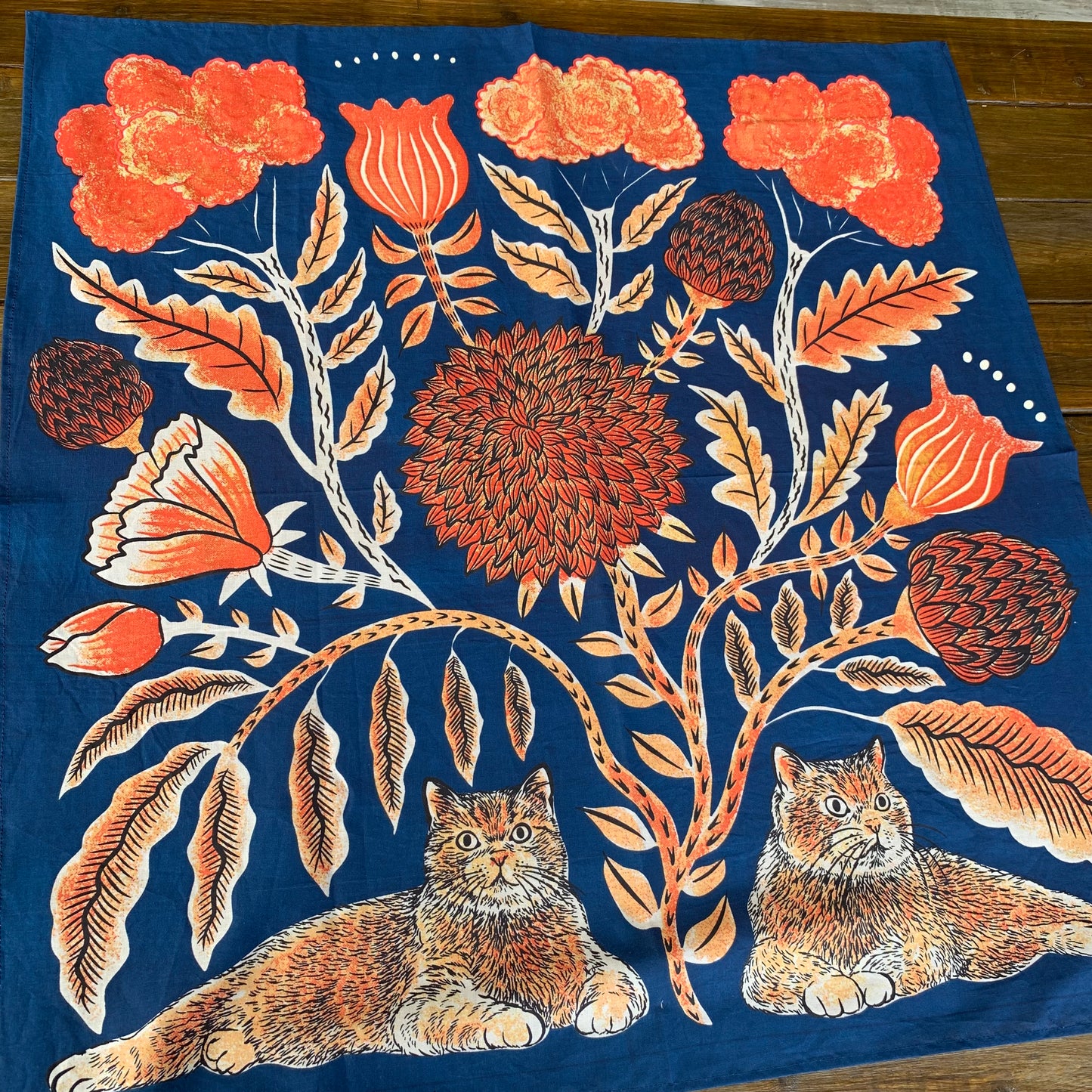 猫ちゃん　BIGハンカチーフバンダナ　70cm×70cm　コット100％