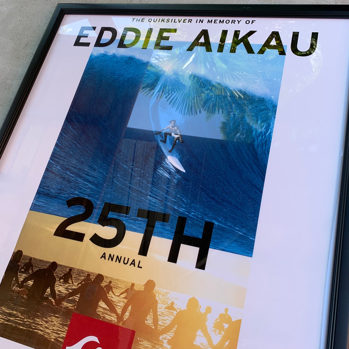 エディ・アイカウ　アートカルチャー　36×24インチ (91.5cm×61cm)　額縁約96.2×66cm　The Quiksilver in memory of Eddie Aikau 2009-10