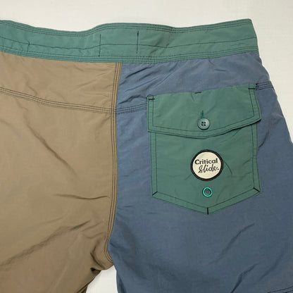 CRITICAL SLIDE(TCSS) / FIRST POINT BOARDSHORTS(FOREST) 32インチ