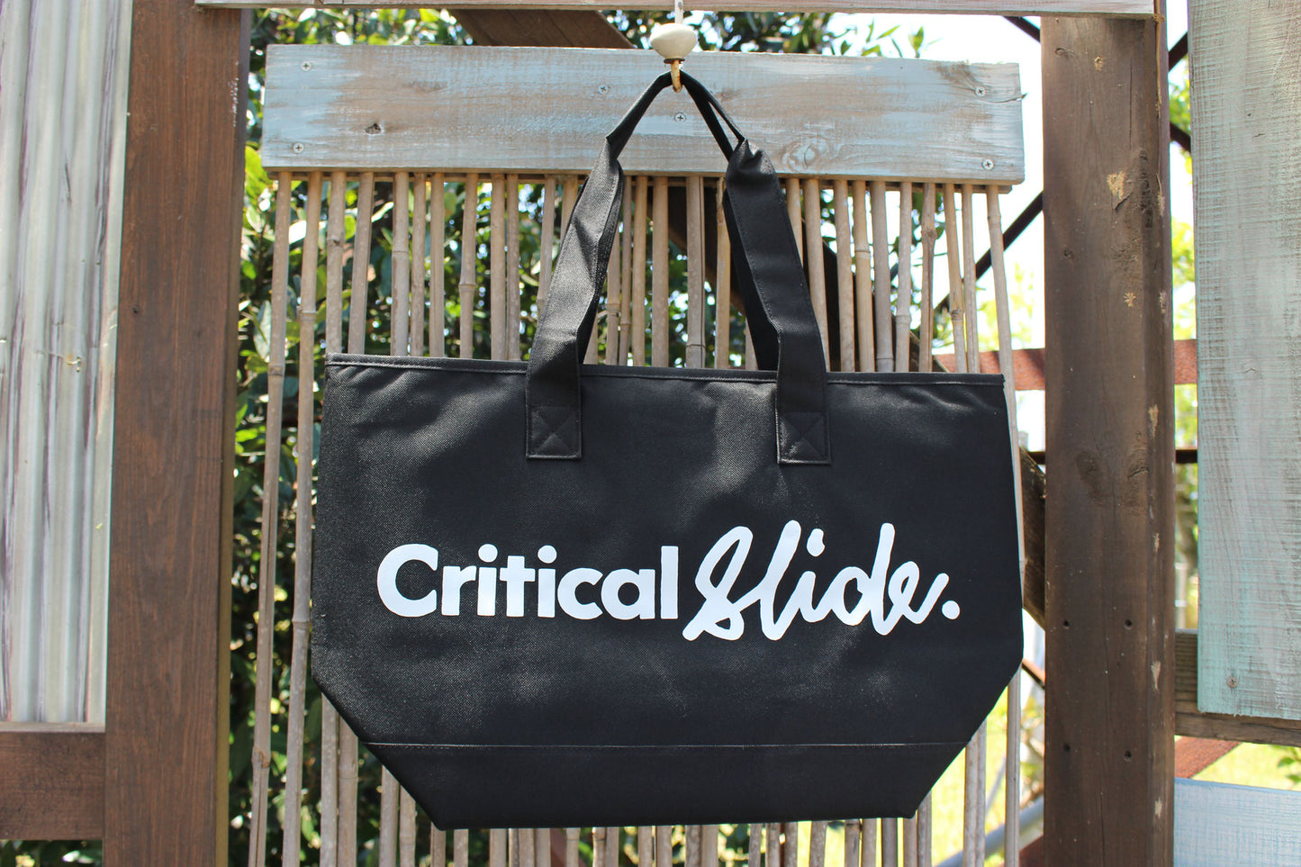 再入荷！　CriticalSlide【クリティカルスライド】クーラートートバッグ　TCSS